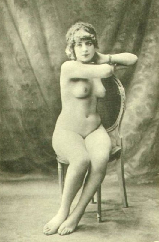 Голые девушки 1920-х годов